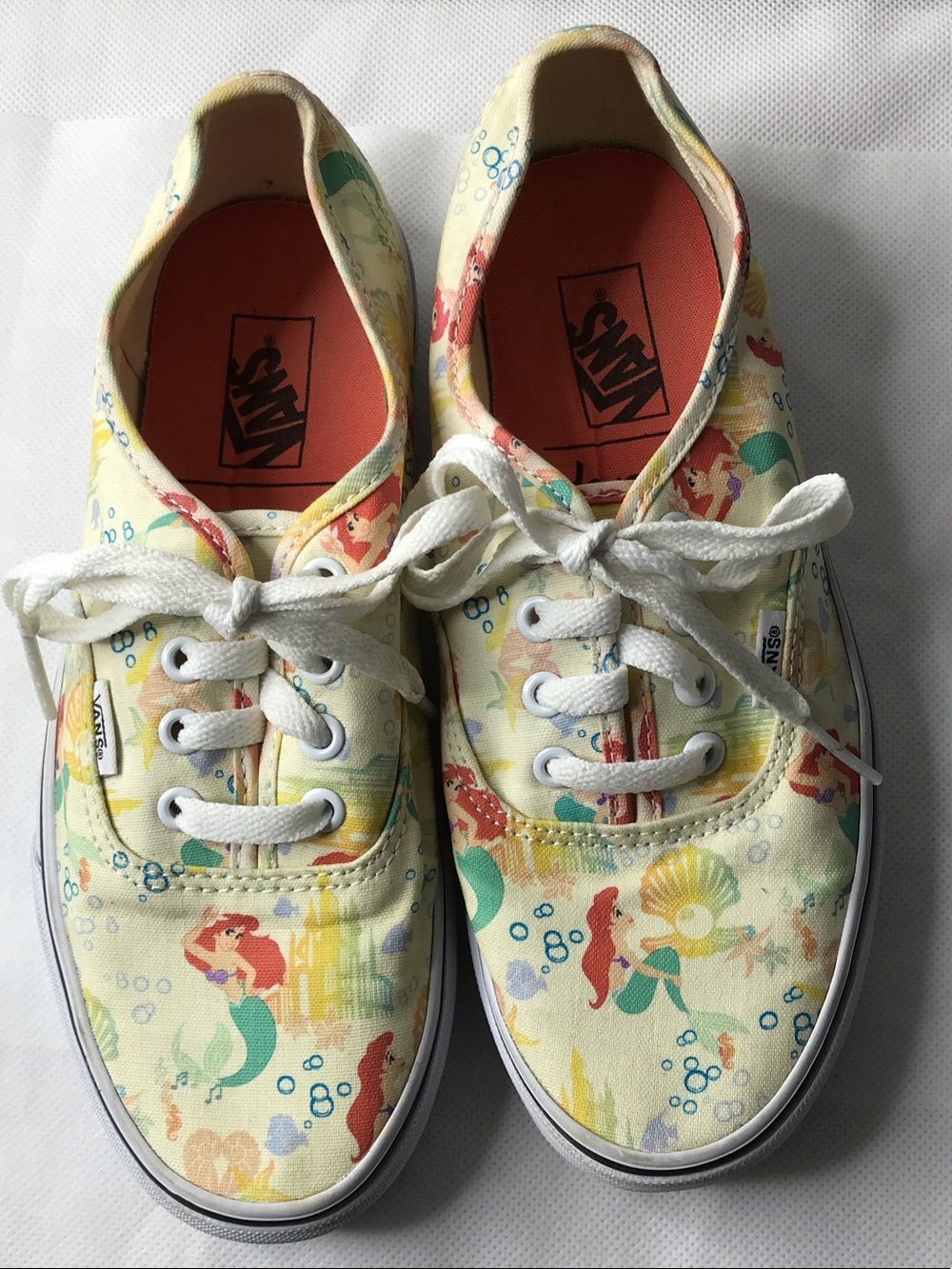 Vans Disney Little Mermaid Canvas Sneakers with Multi-Color Print 7.5 Women’s